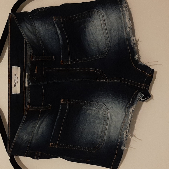 Creative Soul New York Size 3 stretch Denim Stretch Square Pocket shorts bnwot - Picture 8 of 8